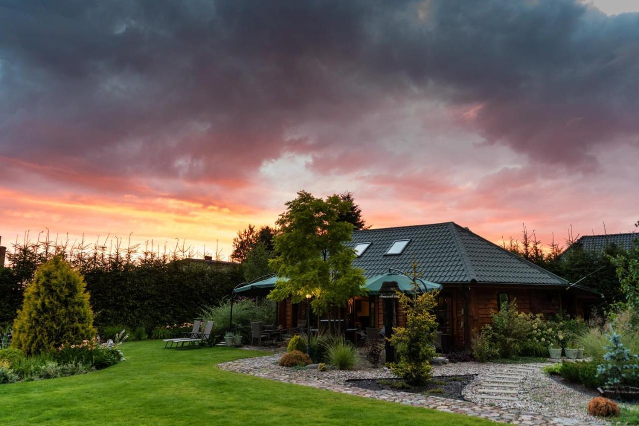 Retrohouse - Wypoczynek Dla Doroslych, B&B Reda Exteriér fotografie